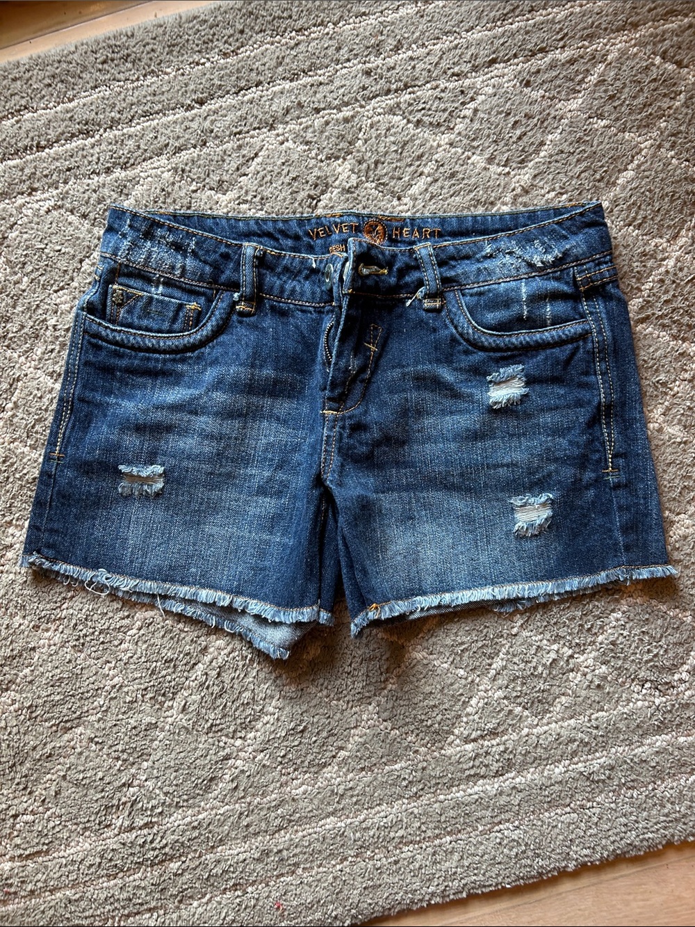 Velvet Heart Blue Denim Distressed Cutoff Shorts 28 6 100% cotton